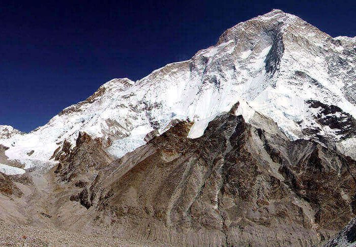 makalu sherpani col trek