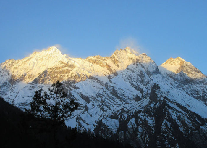 Manaslu Circuit Trek
