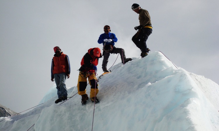 mount everest expedition